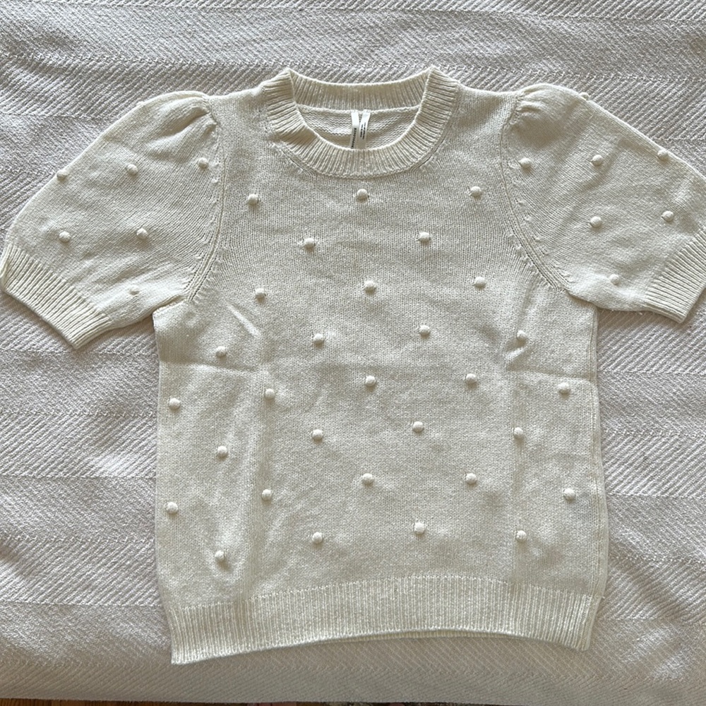 Anthropologie short sleeve sweater, size small.